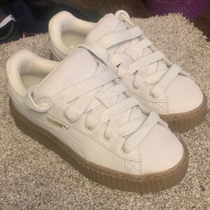 PUMA Women's White and Tan Sneakers